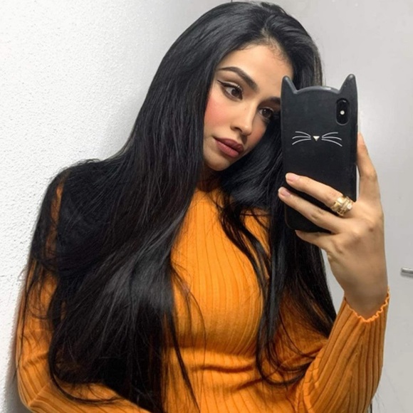 22” BLACK BODY WAVY LACE FRONT WIG *NEW*